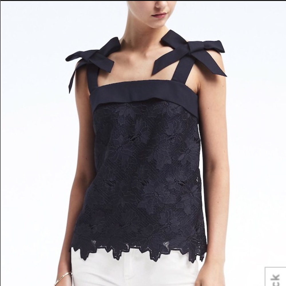 HP🎉NWT Banana Republic navy lace bow tie top